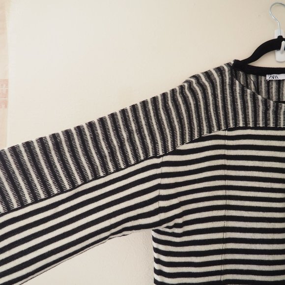 !! Zara Extra Soft Knit Wool Stripe Long Sleeve Dress sz M 100% wool - Picture 9 of 11